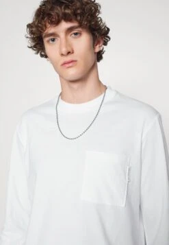 Marc O'Polo DENIM Long Sleeve Chest Pocket Relaxed FitMaglietta A Manica LungaWhite Uomo T-shirt E Polo OP522O05J-A11 -Vendite Boss bb6467db4f50487985c54b2aff54c732