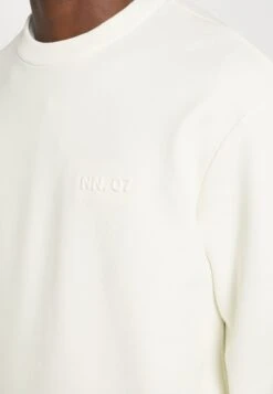 LogoMaglietta A Manica LungaOff White Uomo T-shirt E Polo NN922O01G-A11 11 LogoMaglietta A Manica LungaOff White Uomo T-shirt E Polo NN922O01G-A11 -Vendite Boss bf157cf6d6854b2fa61d0a64a32106d7