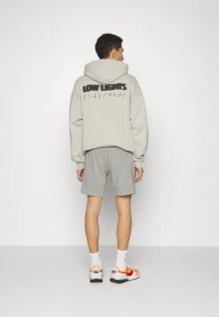 Nike Sportswear ClubShortsGrey Heather Uomo Pantaloni NI122F08D-C11 10 Nike Sportswear ClubShortsGrey Heather Uomo Pantaloni NI122F08D-C11 -Vendite Boss c3645b0c2a0a416eaef2bd8b7836cad8