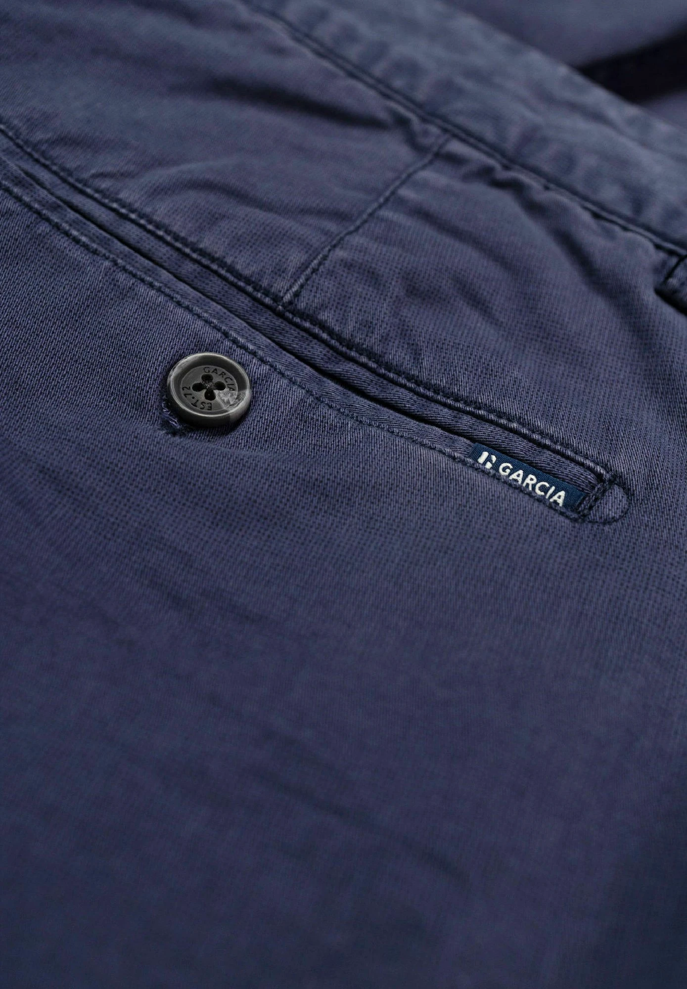 Garcia ChinoMarine Uomo Pantaloni G1222E014-K11 2 Garcia ChinoMarine Uomo Pantaloni G1222E014-K11 - immagine 2