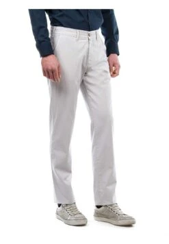 Tinta UnitaChinoGrigio Chiaro Uomo Pantaloni C4D22G00H-C12 5 Tinta UnitaChinoGrigio Chiaro Uomo Pantaloni C4D22G00H-C12 -Vendite Boss cfddefe8cd2a4990b010379d9118df86