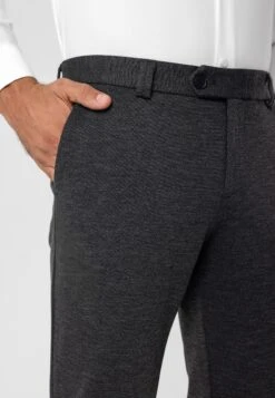 Slim Fit ChinoAnthracite Uomo Pantaloni AI722E00C-Q12 11 Slim Fit ChinoAnthracite Uomo Pantaloni AI722E00C-Q12 -Vendite Boss e149ee1cd648429d826894b83eed6bba