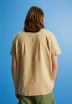ESPRIT Mit DelfinprintT-Shirt BasicSand Uomo T-shirt E Polo ES122O130-B11 9 ESPRIT Mit DelfinprintT-Shirt BasicSand Uomo T-shirt E Polo ES122O130-B11 -Vendite Boss ea1dcc15ac6c4e36b394cf5967093141