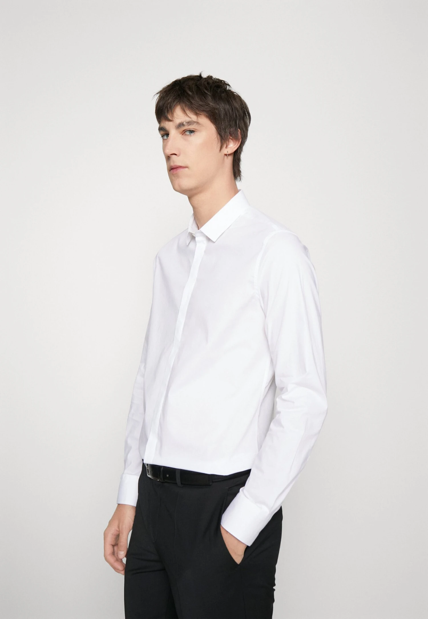 Emporio Armani Manica LungaCamicia EleganteBianco Uomo Camicie EA822D04B-A11 1 Emporio Armani Manica LungaCamicia EleganteBianco Uomo Camicie EA822D04B-A11