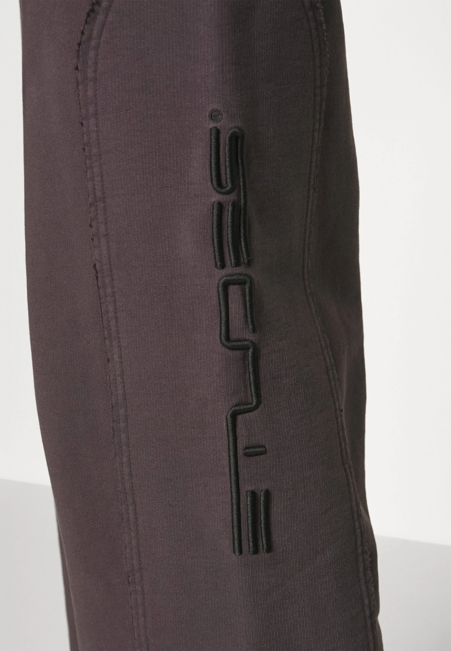 ETUDES Pantaloni SportiviBlack Washed Uomo Pantaloni ETF22E006-Q11 5 ETUDES Pantaloni SportiviBlack Washed Uomo Pantaloni ETF22E006-Q11 - immagine 5