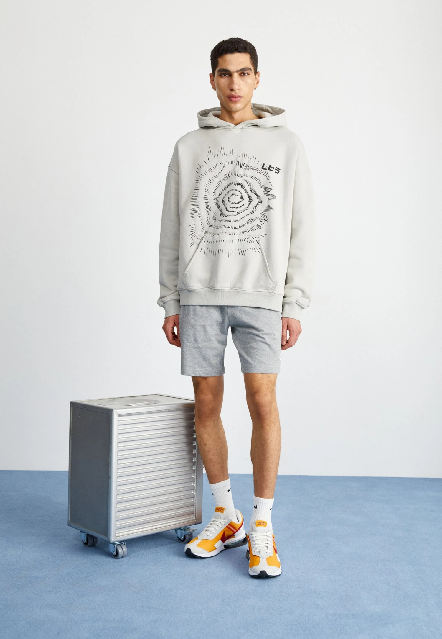 Nike Sportswear ClubShortsGrey Heather Uomo Pantaloni NI122F08D-C11 2 Nike Sportswear ClubShortsGrey Heather Uomo Pantaloni NI122F08D-C11 - immagine 2