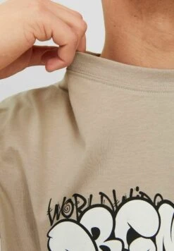 Jack & Jones Crew NeckT-Shirt Con StampaAtmosphere Uomo T-shirt E Polo JA222O5K5-B11 -Vendite Boss f5431de745c241b2b9c4e981629f866b