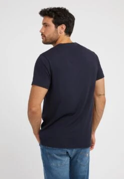 Guess Ss Cn Shaded TriangleT-Shirt Con StampaBlau Uomo T-shirt E Polo GU122O11W-K11 8 Guess Ss Cn Shaded TriangleT-Shirt Con StampaBlau Uomo T-shirt E Polo GU122O11W-K11 -Vendite Boss f6ab82a279b942cdbd09b2d77a9ef495