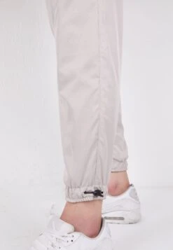 Mit Elastischen BündchenPantaloni SportiviBeige Uomo Pantaloni T0Y22E00P-B11 -Vendite Boss fa975db5aa8b4cd3b5040f06b7ea2c42